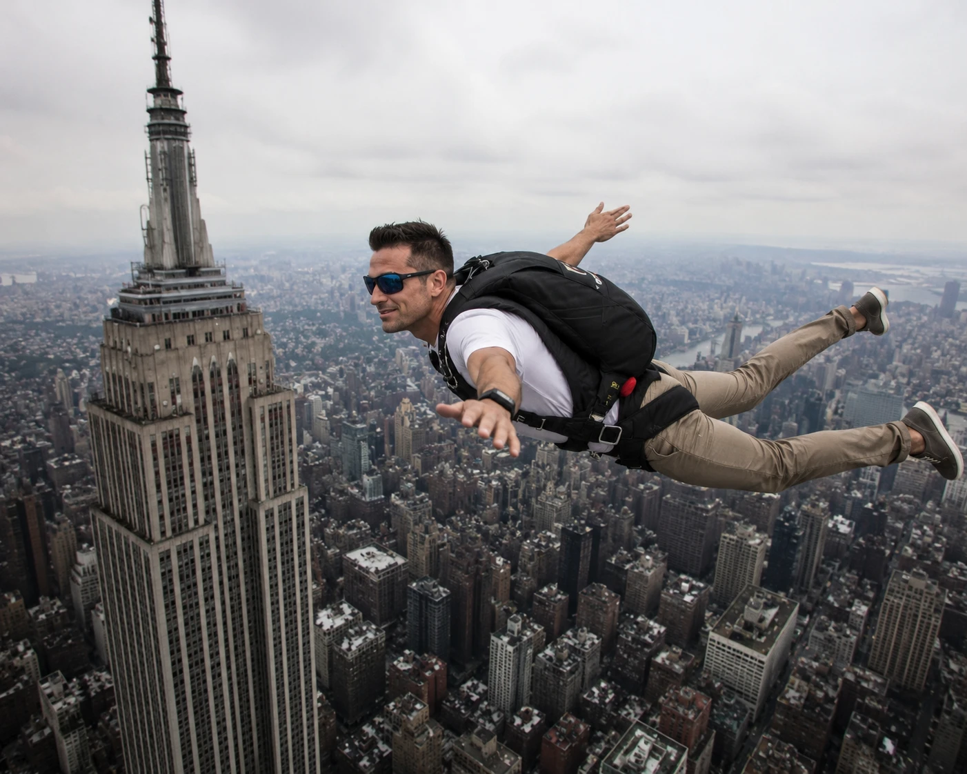 joey sky diving